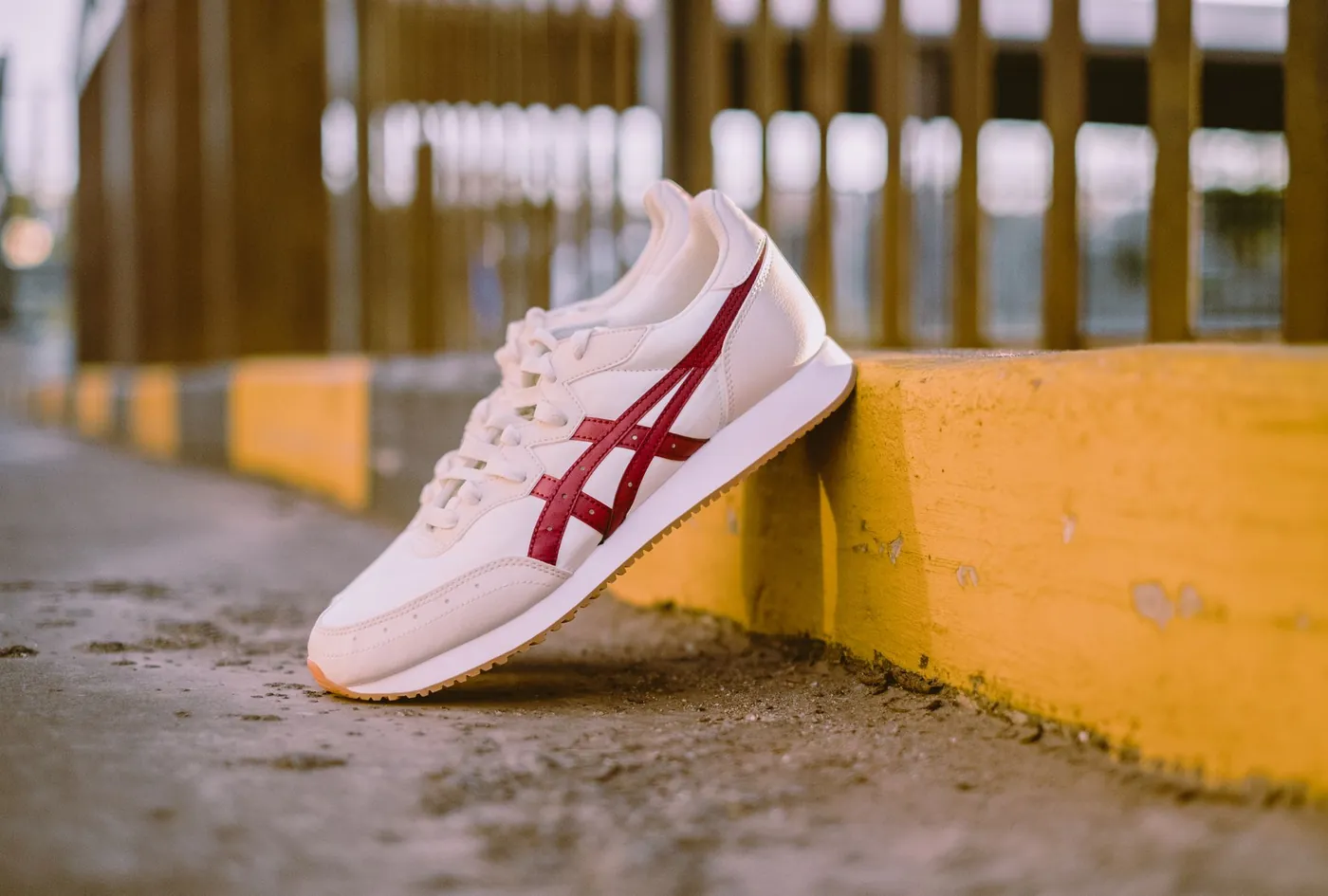 ASICS Tiger Runner, צילום אווירה