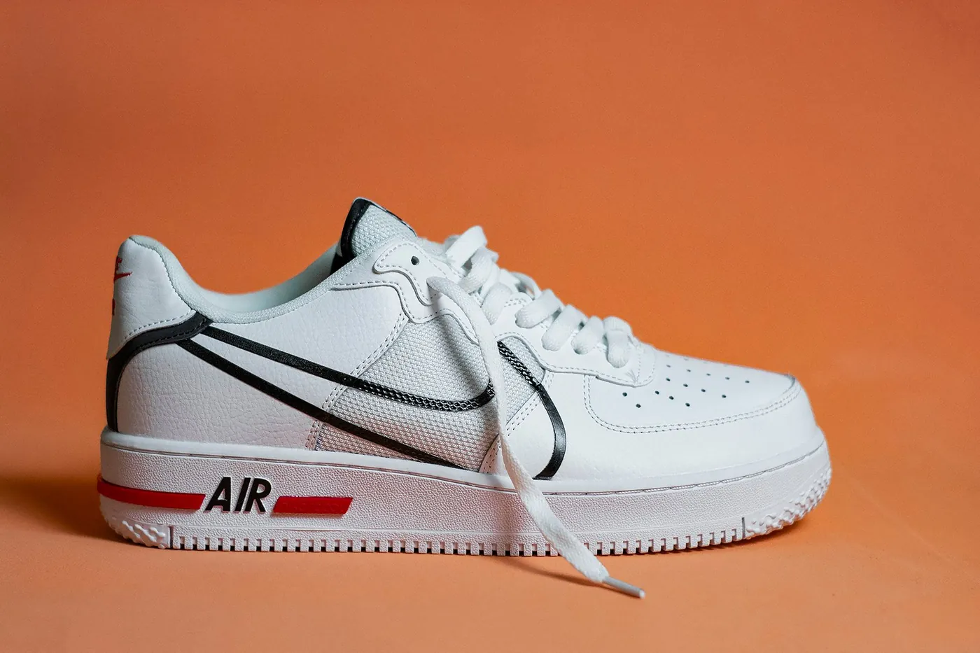 Nike Air Force 1 React, צילום אווירה