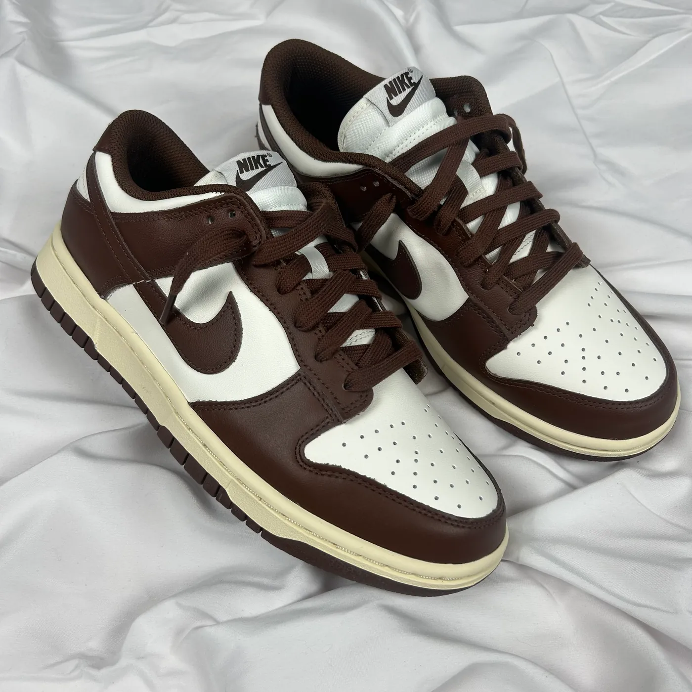 Nike Dunk Low 'Cacao Wow', צילום אווירה